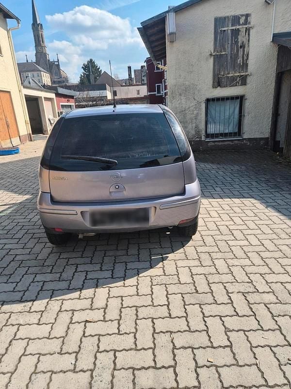 Gebraucht Opel Corsa 60 PS (44 kW) 2006 Silber Kleinwagen