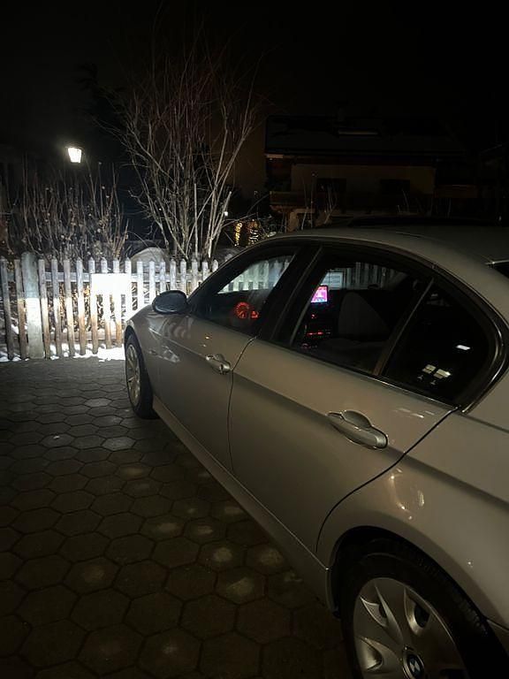 Gebraucht BMW 325 218 PS (160 kW) 2006 Silber Limousine