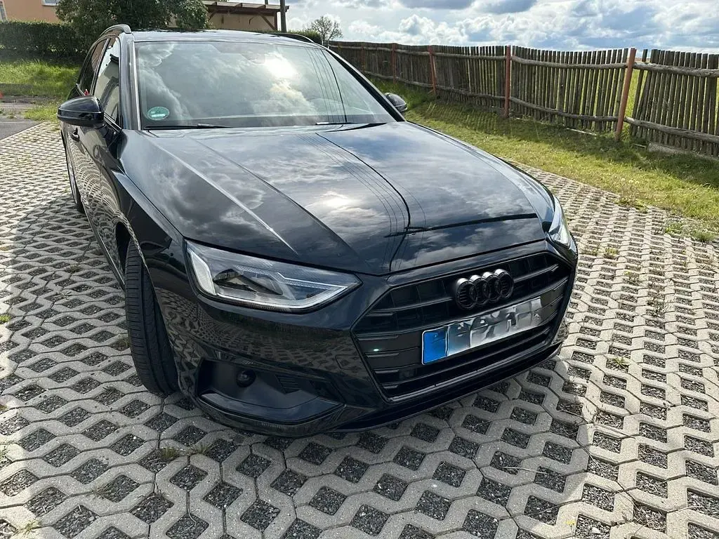Gebraucht Audi A4 Design 190 PS (139 kW) 2020 Schwarz Kombi
