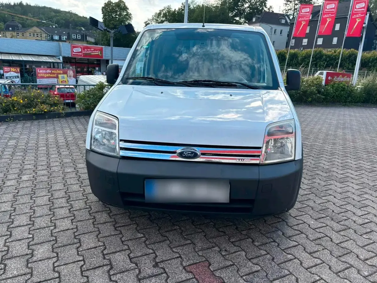 Gebraucht Ford Tourneo Connect 90 PS (66 kW) 2008 Weiß Van / Kleinbus