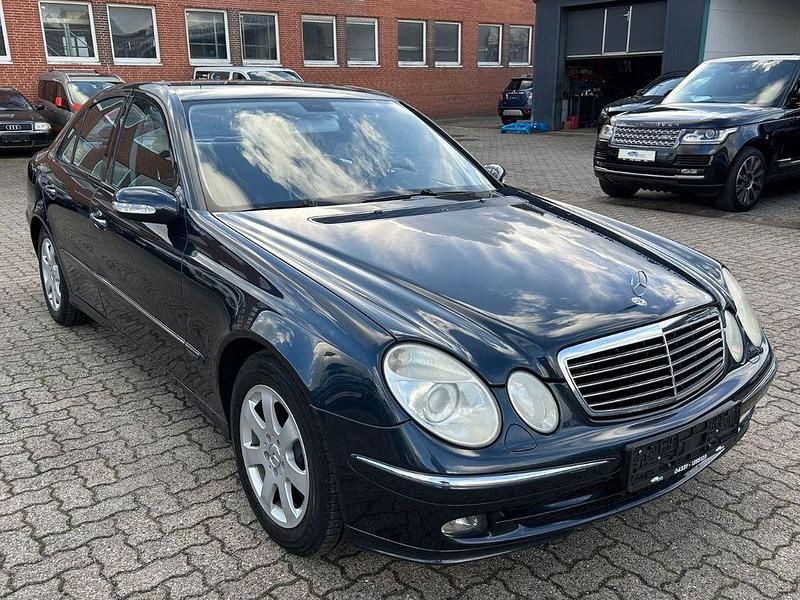 Gebraucht Mercedes E280 Avantgarde 177 PS (130 kW) 2005 Schwarz Limousine