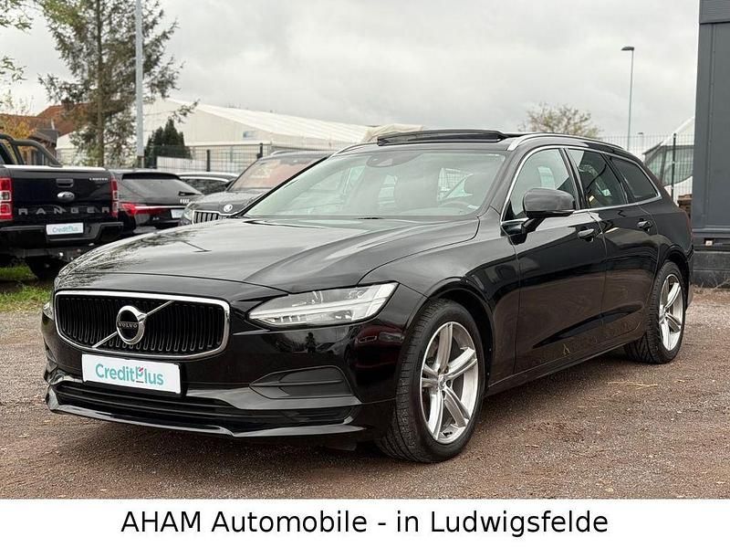Black stone Gebraucht 2020 Volvo V90 Momentum Kombi | 28.890 € (Fairer Preis) - Bild 1/4