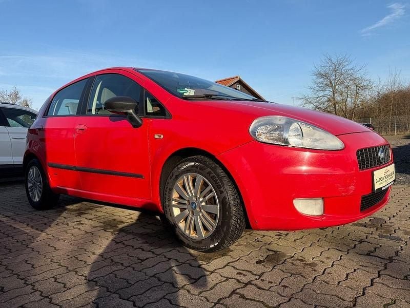 Gebraucht Fiat Punto Dynamic 90 PS (66 kW) 2006 Rot Limousine