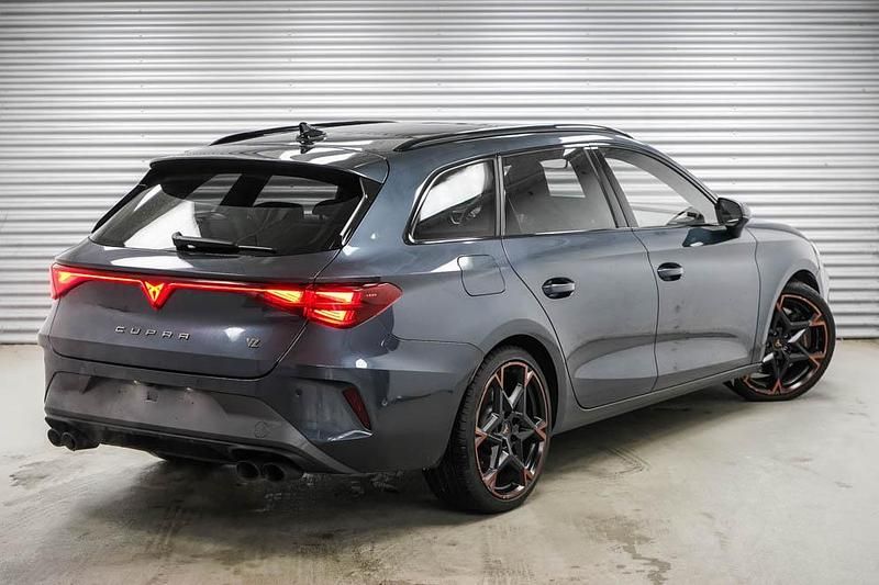 Gebraucht Cupra Leon VZ 2025 Magnetic grau metallic (s7)