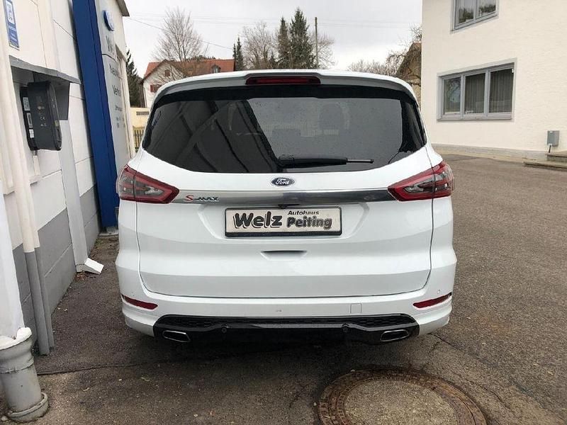 Gebraucht Ford S-MAX ST-Line 190 PS (139 kW) 2019 Weiß Van / Kleinbus