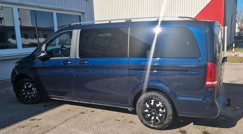 Gebraucht Mercedes V220 150 PS (110 kW) 2014 Blau Van / Kleinbus