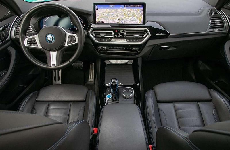 Gebraucht BMW iX3 Impressive 210 kW (286 PS) 2022 Phytonicblau metallic SUV