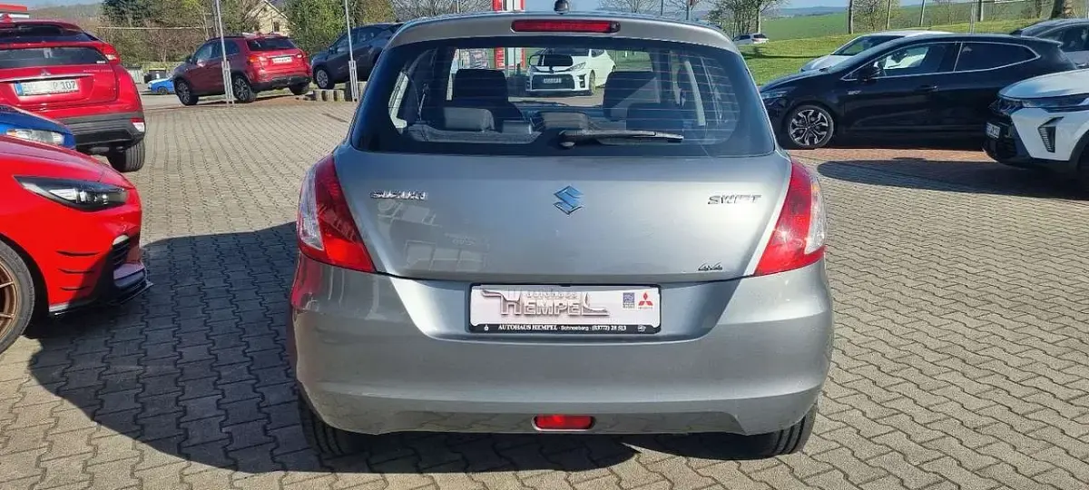 Gebraucht Suzuki Swift 94 PS (69 kW) 2016 Grau Kleinwagen