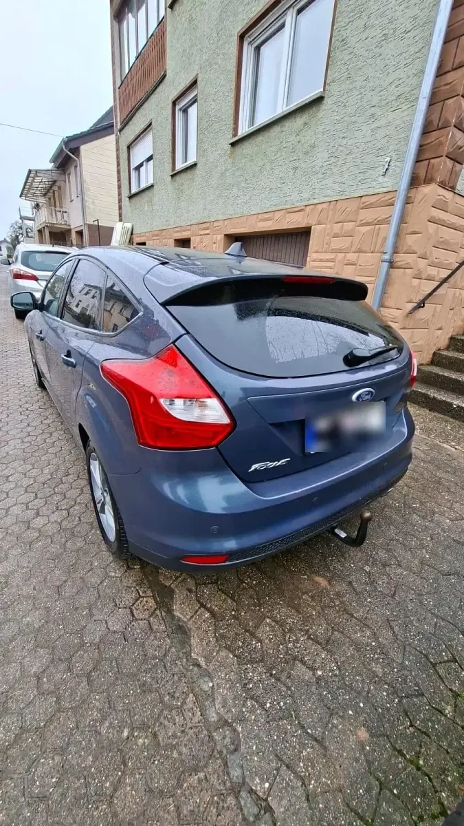Gebraucht Ford Focus 2014 Grau Kleinwagen