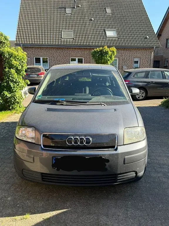 Second-hand Audi A2 75 CP (55 kW) 2003 Gri Hatchback