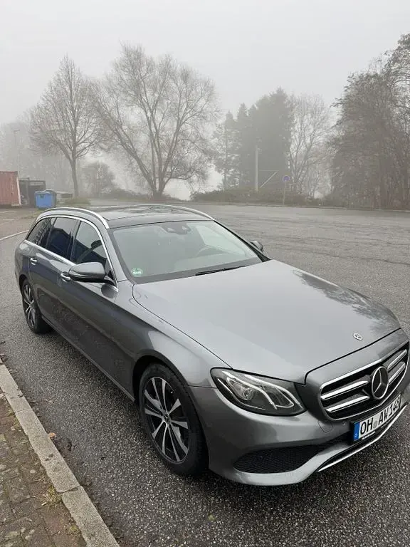 Gebraucht Mercedes E400 340 PS (250 kW) 2020 Grau Limousine