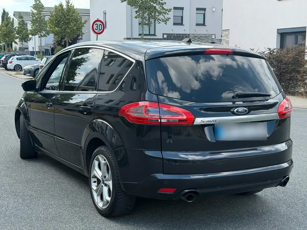 Gebraucht Ford S-MAX S 175 PS (128 kW) 2010 Schwarz Van / Kleinbus
