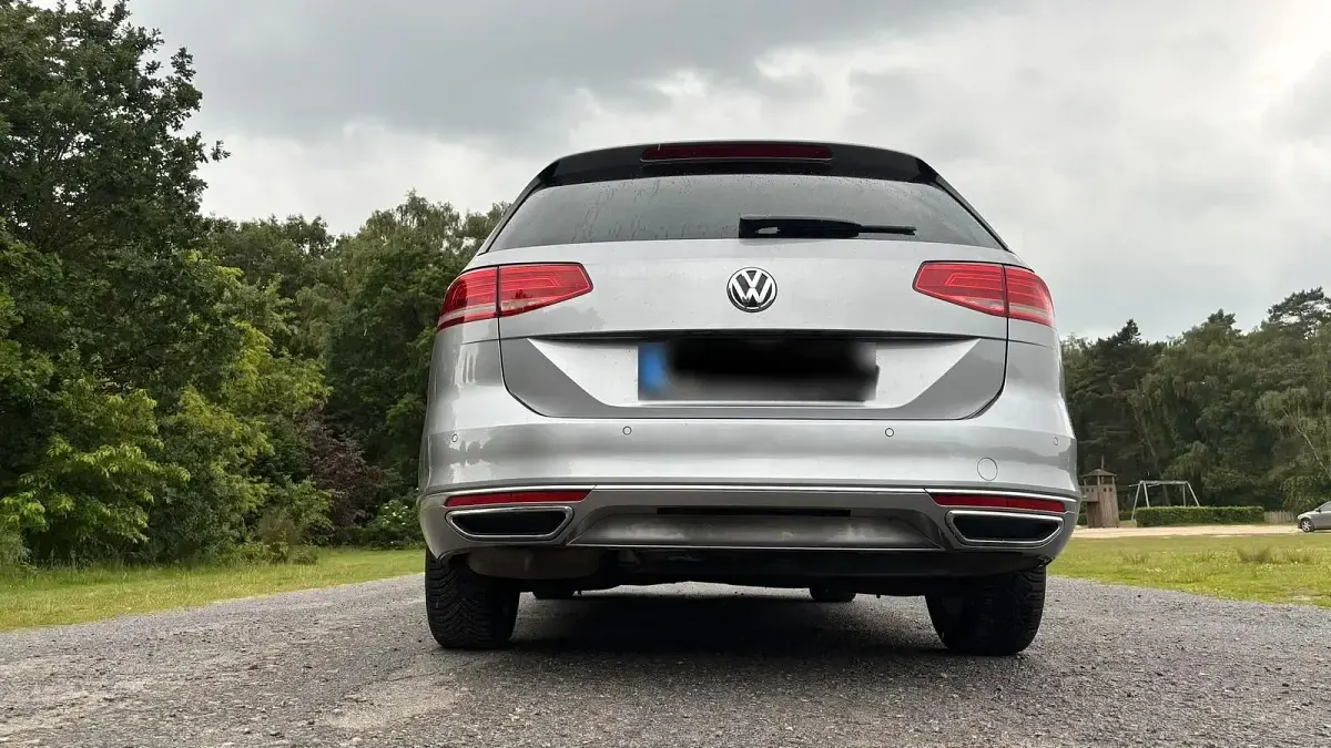 Gebraucht VW Passat 190 PS (139 kW) 2019 Silber Kombi