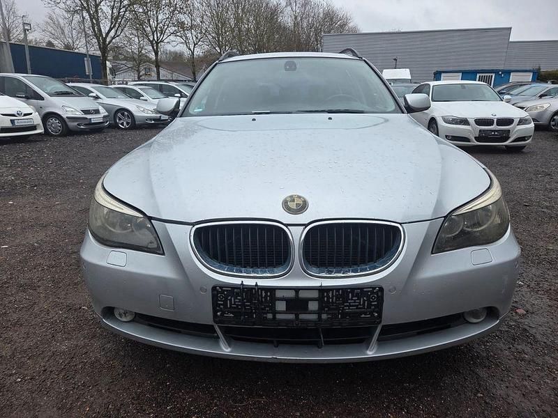 Gebraucht BMW 525 177 PS (130 kW) 2005 Silber Kombi