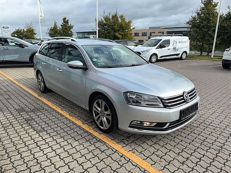Gebraucht VW Passat Highline 211 PS (155 kW) 2012 Silber Kombi