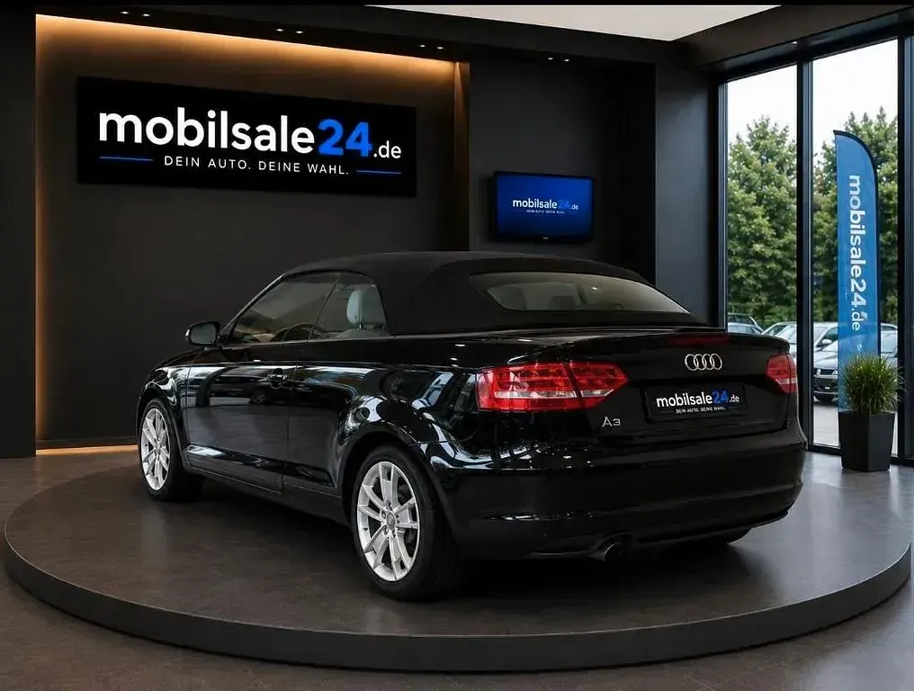 Gebraucht Audi A3 Cabriolet Attraction 105 PS (77 kW) 2012 Schwarz Cabrio