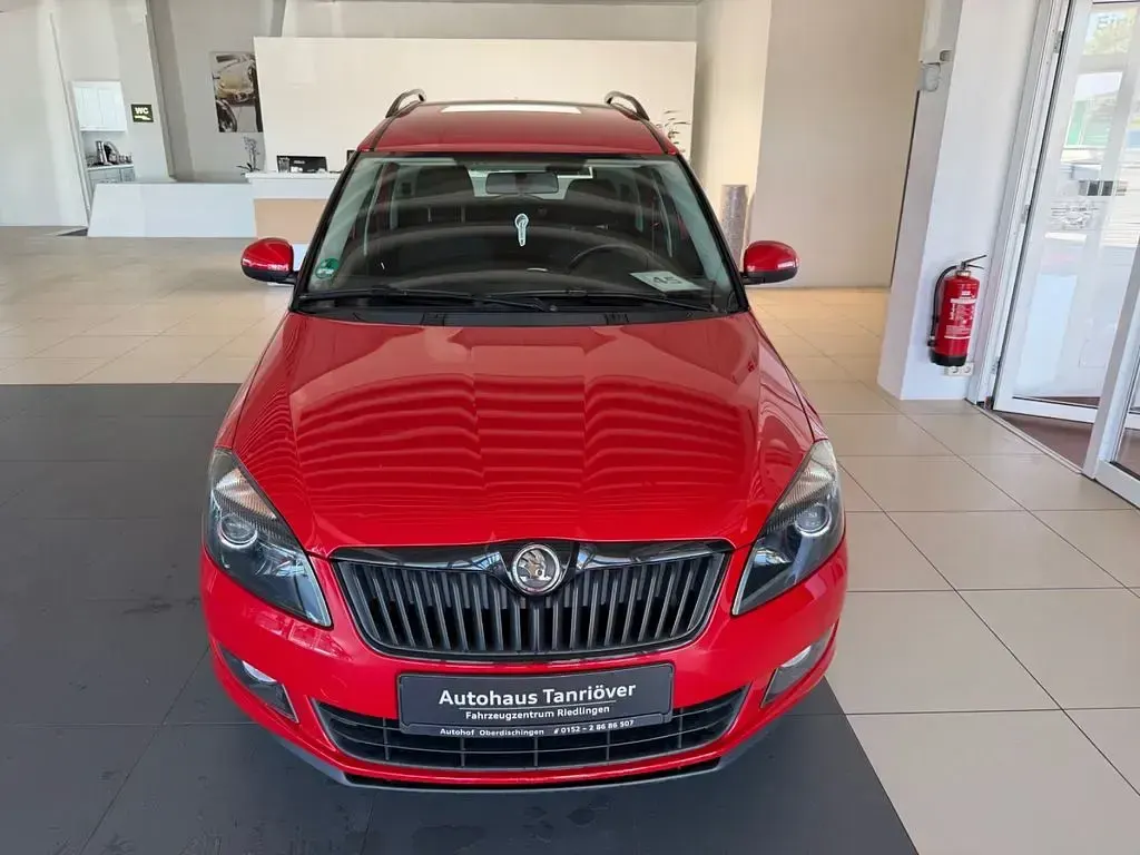 Gebraucht Skoda Roomster Elegance 86 PS (63 kW) 2015 Rot Van / Kleinbus