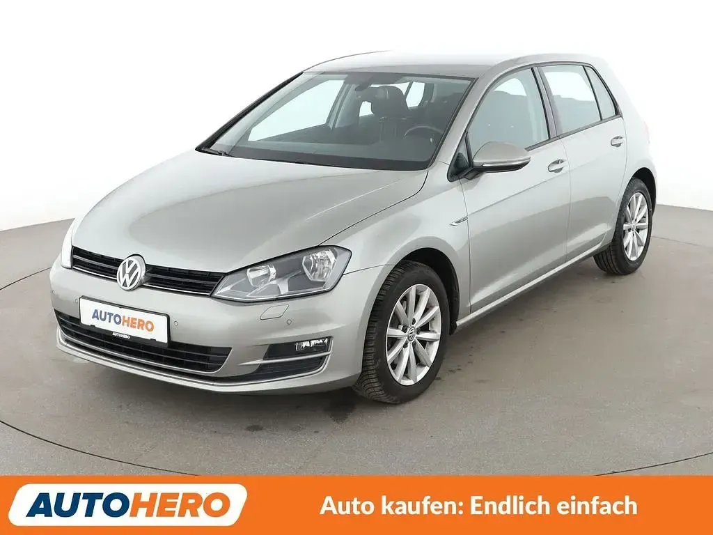 Gebraucht VW Golf VII LOUNGE 110 PS (80 kW) 2015 Limousine