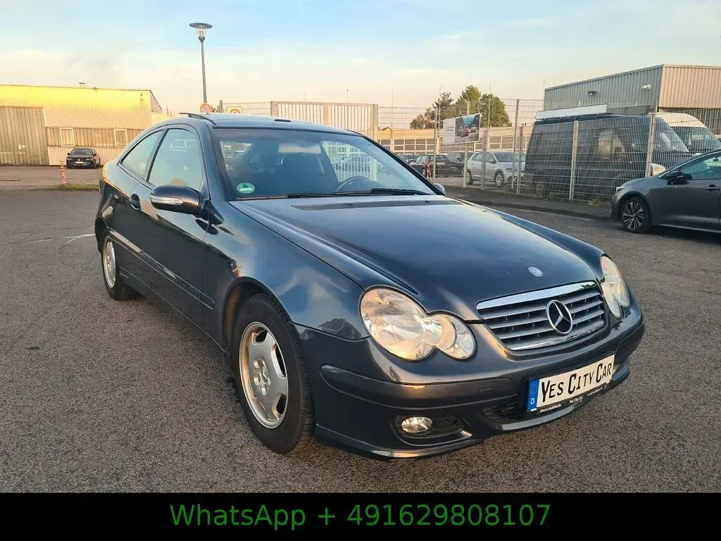 Gebraucht Mercedes C200 163 PS (119 kW) 2004 Grau Coupé