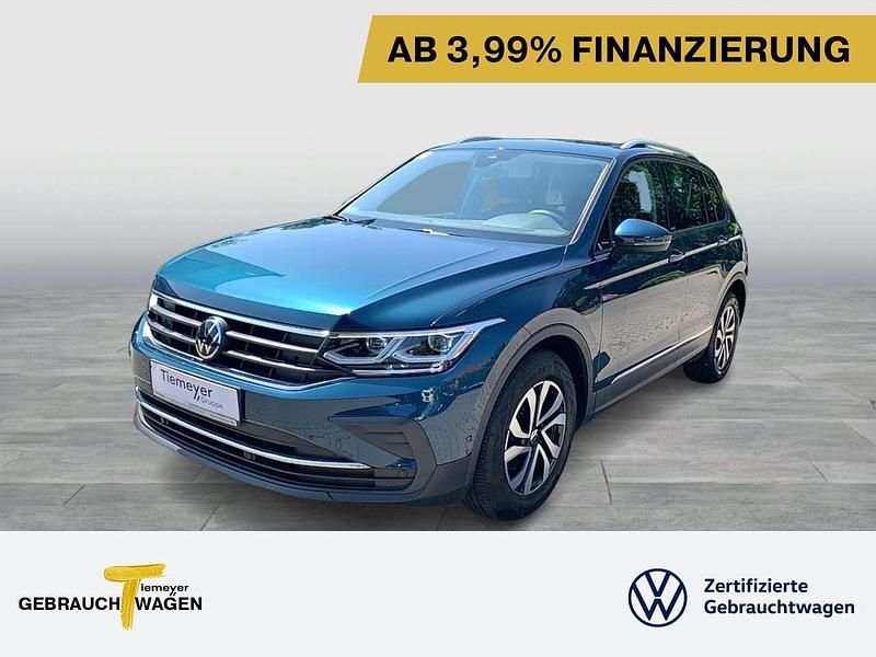 Blau Gebraucht 2022 VW Tiguan Active SUV | 26.570 € (Guter Preis) - Bild 1/4