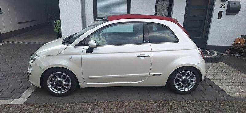 Weiß Gebraucht 2010 Fiat 500 Cabrio | 4.850 € (Fairer Preis) - Bild 1/4