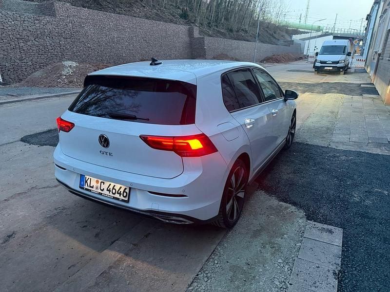 Gebraucht VW Golf VIII GTE 150 PS (110 kW) 2021 Weiß Limousine