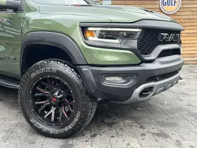 Gebraucht Dodge Ram 711 PS (522 kW) 2021 Grün Pickup