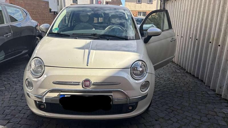 Weiß Gebraucht 2009 Fiat 500 Lounge Limousine | 7.700 € (Fairer Preis) - Bild 1/4