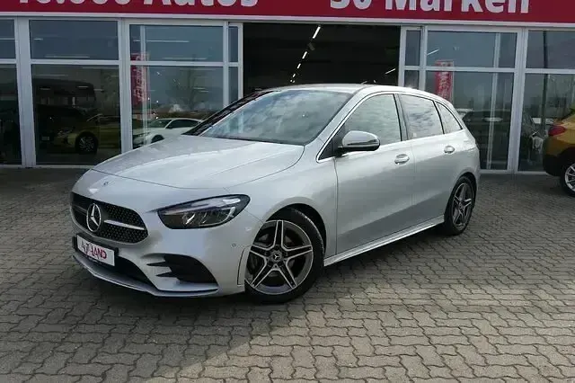 Gebraucht Mercedes B200 AMG line 177 PS (130 kW) 2024 Silber Kleinwagen