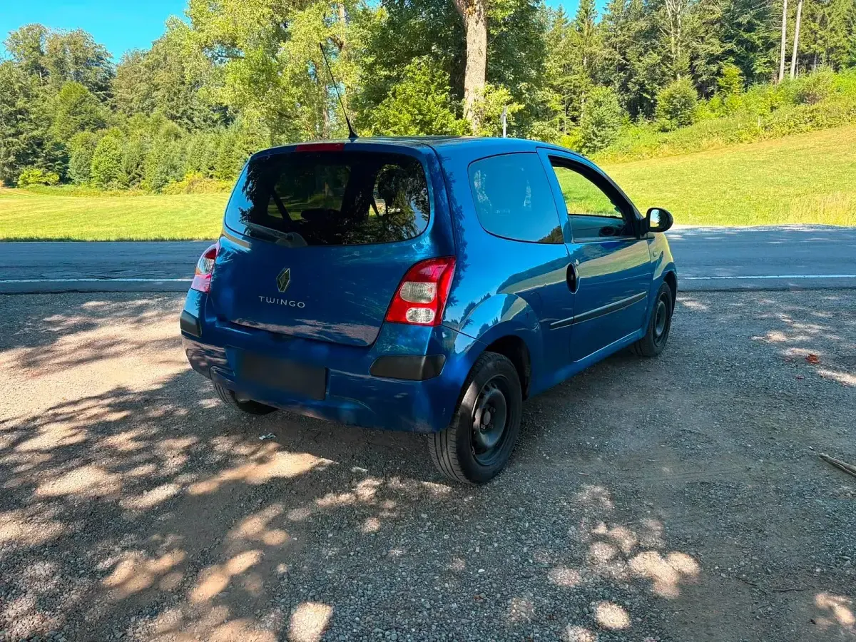 Gebraucht Renault Twingo 60 PS (44 kW) 2008 Blau Kleinwagen