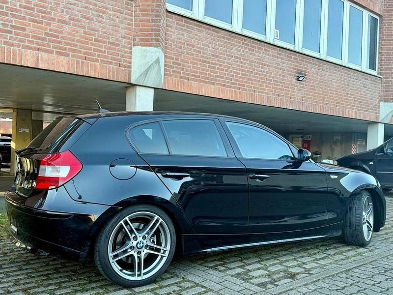 Schwarz Gebraucht 2005 BMW 120 Performance Kleinwagen | 4.350 € (Fairer Preis) - Bild 1/4