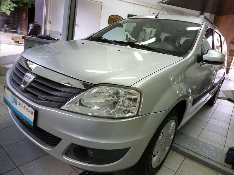 Gebraucht Dacia Logan MCV 105 PS (77 kW) 2009 Platingrau Kombi
