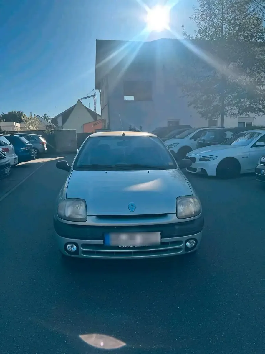 Gebraucht Renault Clio II 75 PS (55 kW) 1999 Blau Kleinwagen