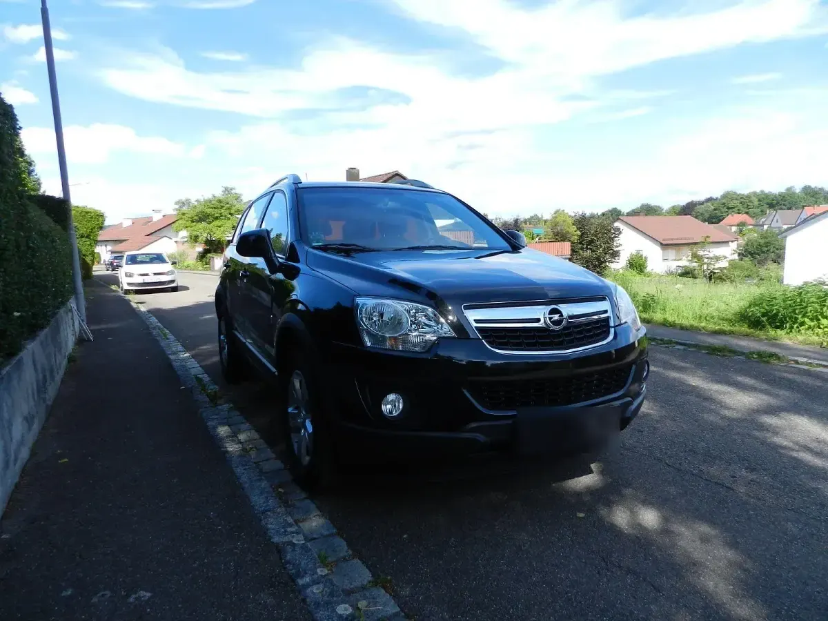 Gebraucht Opel Antara Selection 163 PS (119 kW) 2015 Schwarz SUV