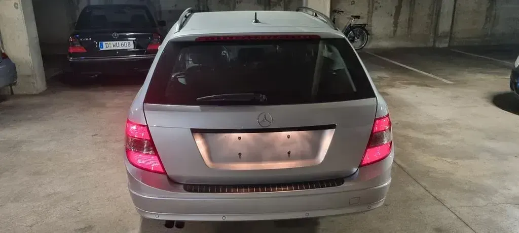 Gebraucht Mercedes C200 136 PS (100 kW) 2010 Silber Limousine