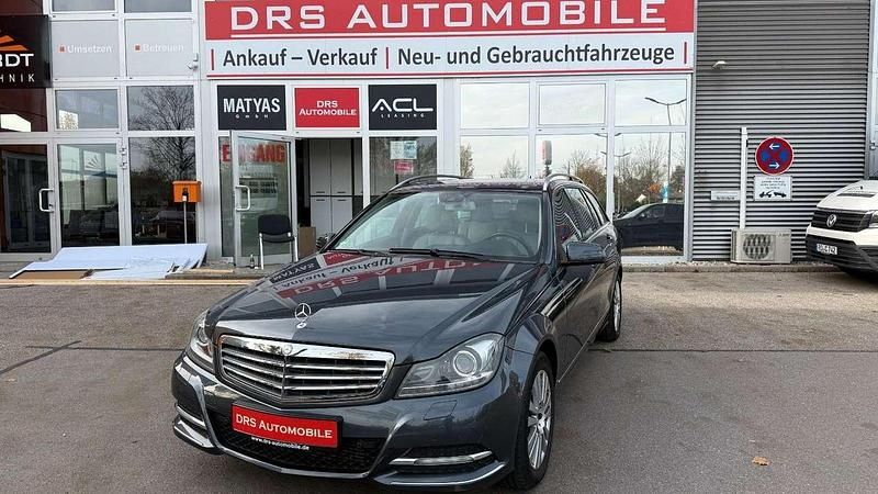 Grau Gebraucht 2012 Mercedes C250 Kombi | 12.900 € (Fairer Preis) - Bild 1/4