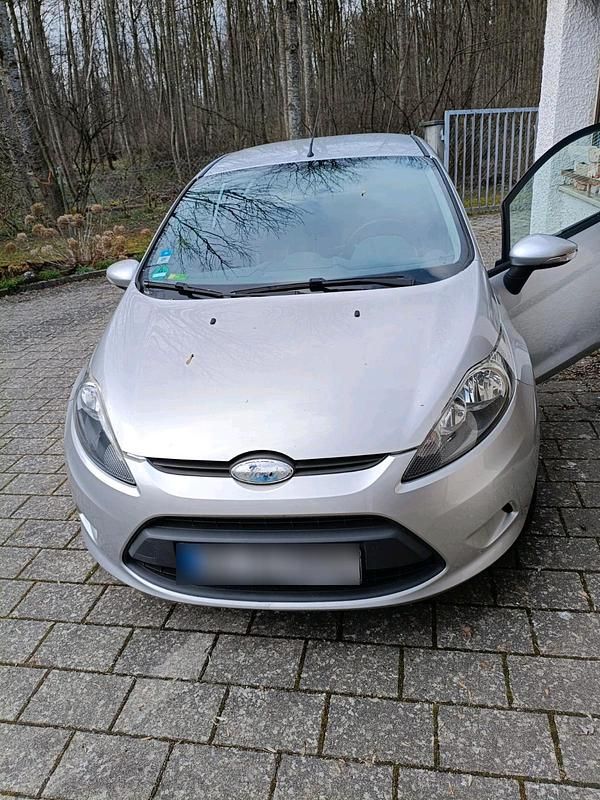 Gebraucht Ford Fiesta 80 PS (58 kW) 2008 Grau Kleinwagen