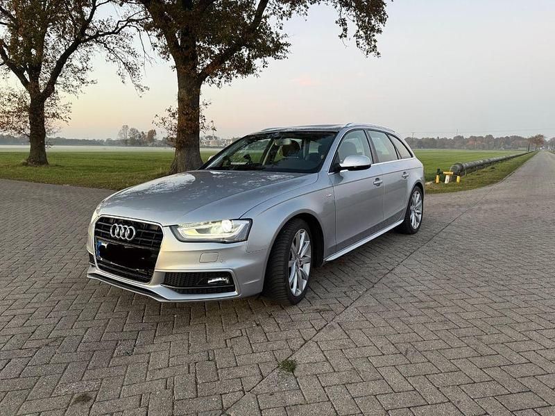 Gebraucht Audi A4 S-Line 170 PS (125 kW) 2015 Silber Kombi