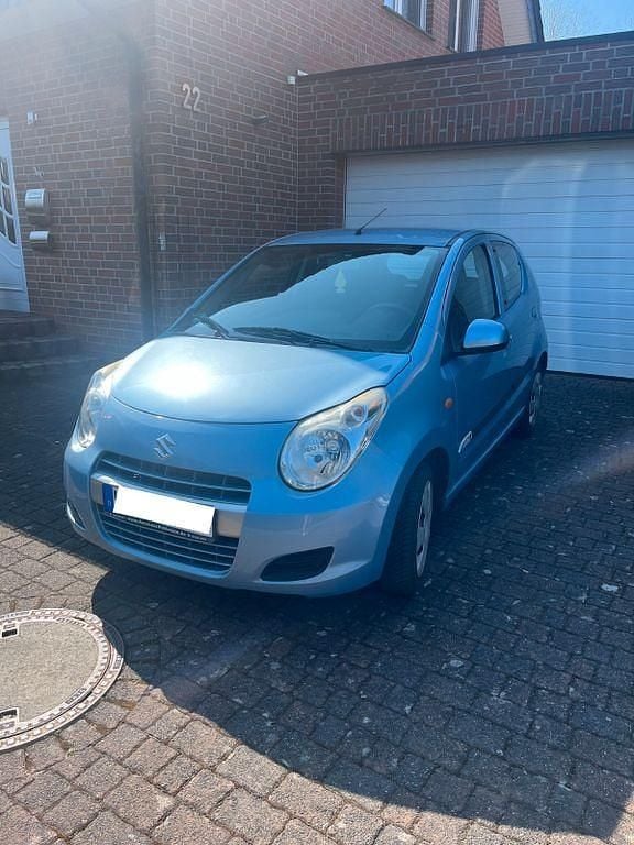 Gebraucht Suzuki Alto 68 PS (50 kW) 2012 Blau Kleinwagen