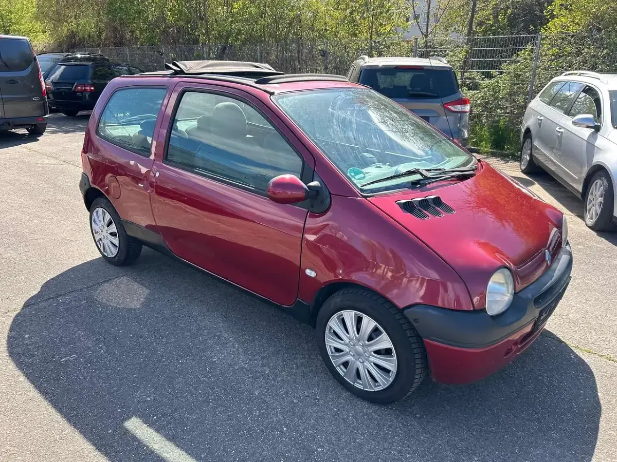 Używany Renault Twingo 58 KM (42 kW) 2003 Czerwony Hatchback