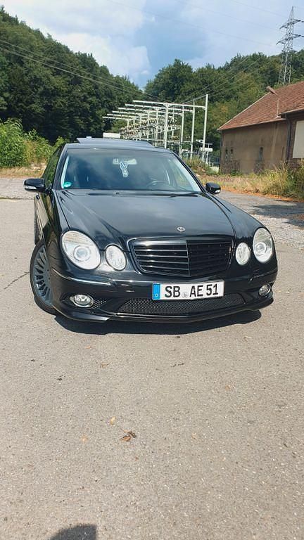 Schwarz Gebraucht 2006 Mercedes E280 Avantgarde Limousine | 7.100 € (Fairer Preis) - Bild 1/4