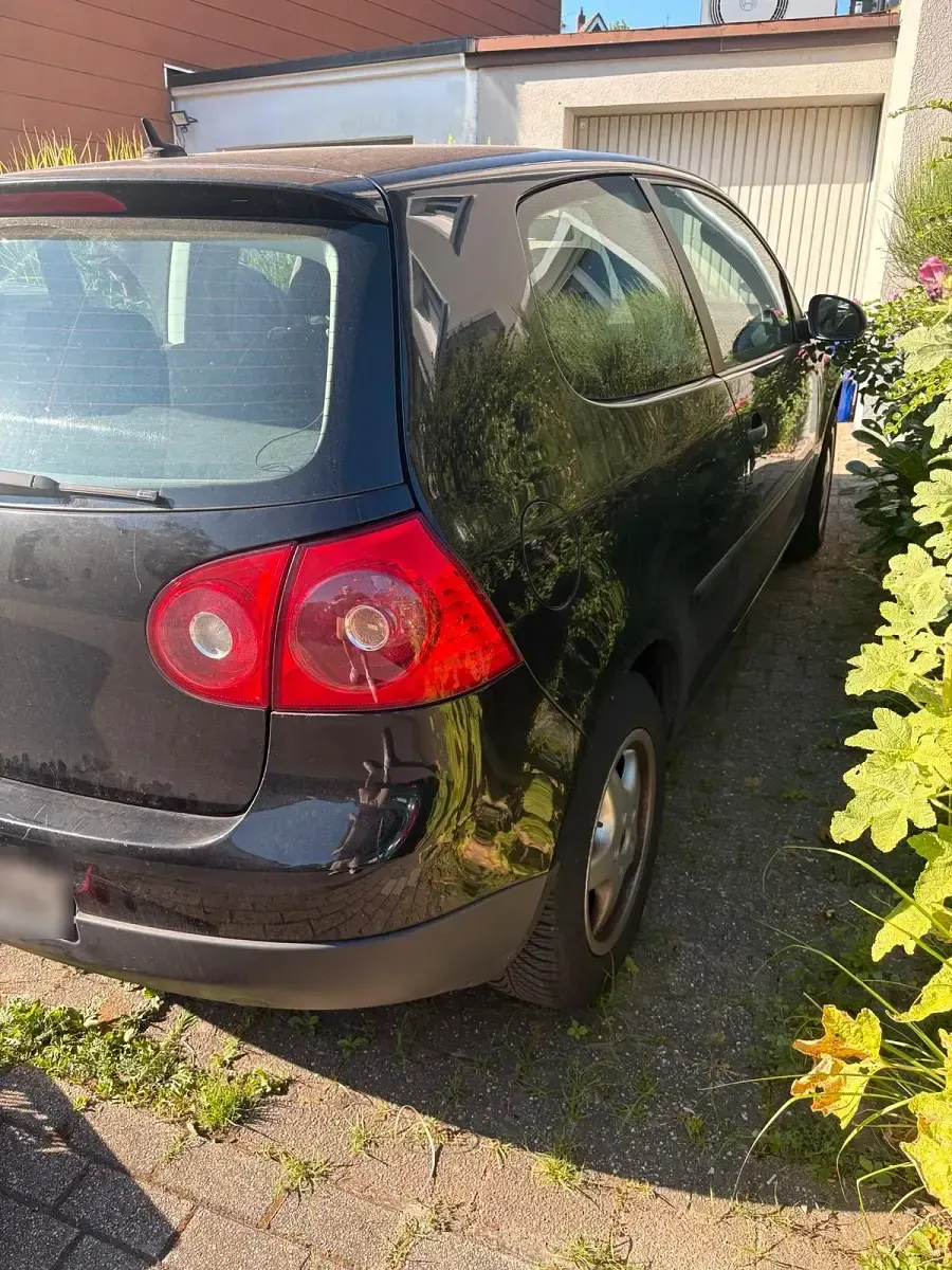 Gebraucht VW Golf V 80 PS (58 kW) 2008 Schwarz Kleinwagen