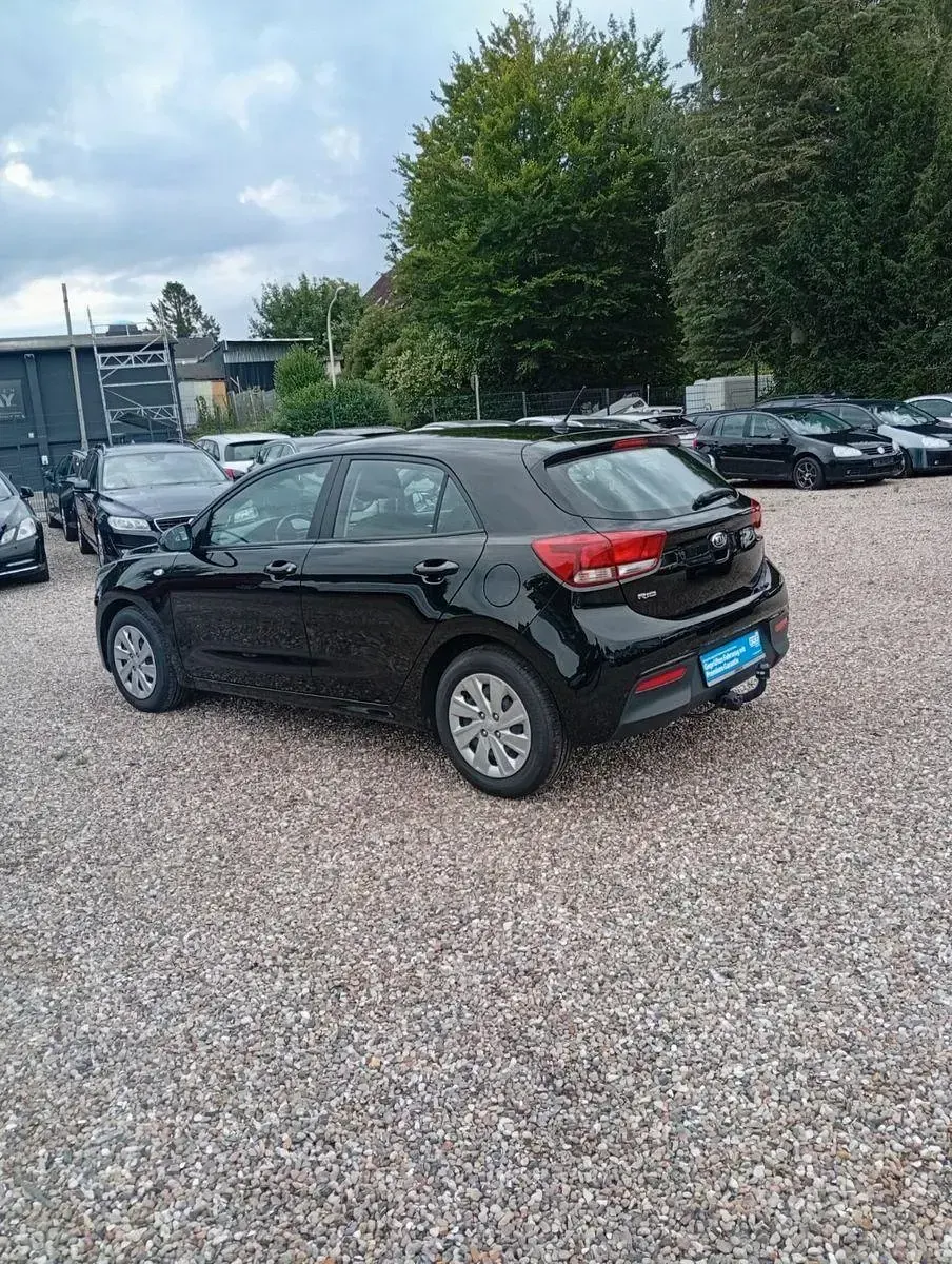Gebraucht Kia Rio Edition 7 84 PS (61 kW) 2019 Schwarz Kleinwagen