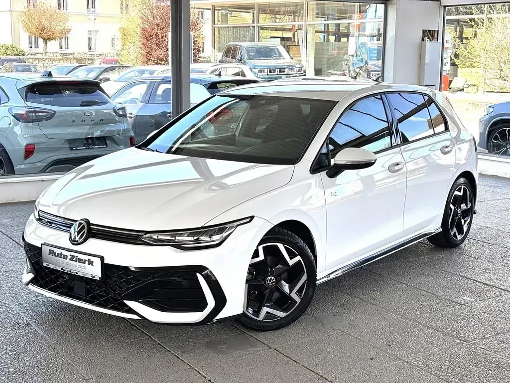 Gebraucht VW Golf VIII R-line 150 PS (110 kW) 2025 Weiss Limousine