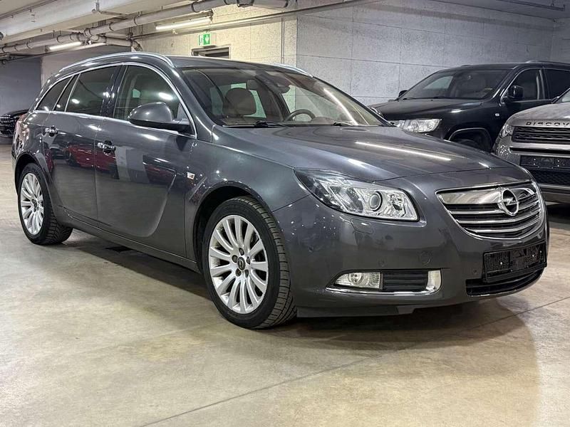 Gebraucht Opel Insignia 160 PS (117 kW) 2009 Karbongrau Kombi