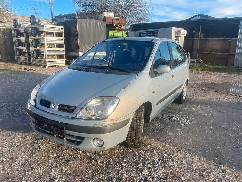Gebraucht Renault Scénic II 111 PS (81 kW) 2008 Silber Van / Kleinbus