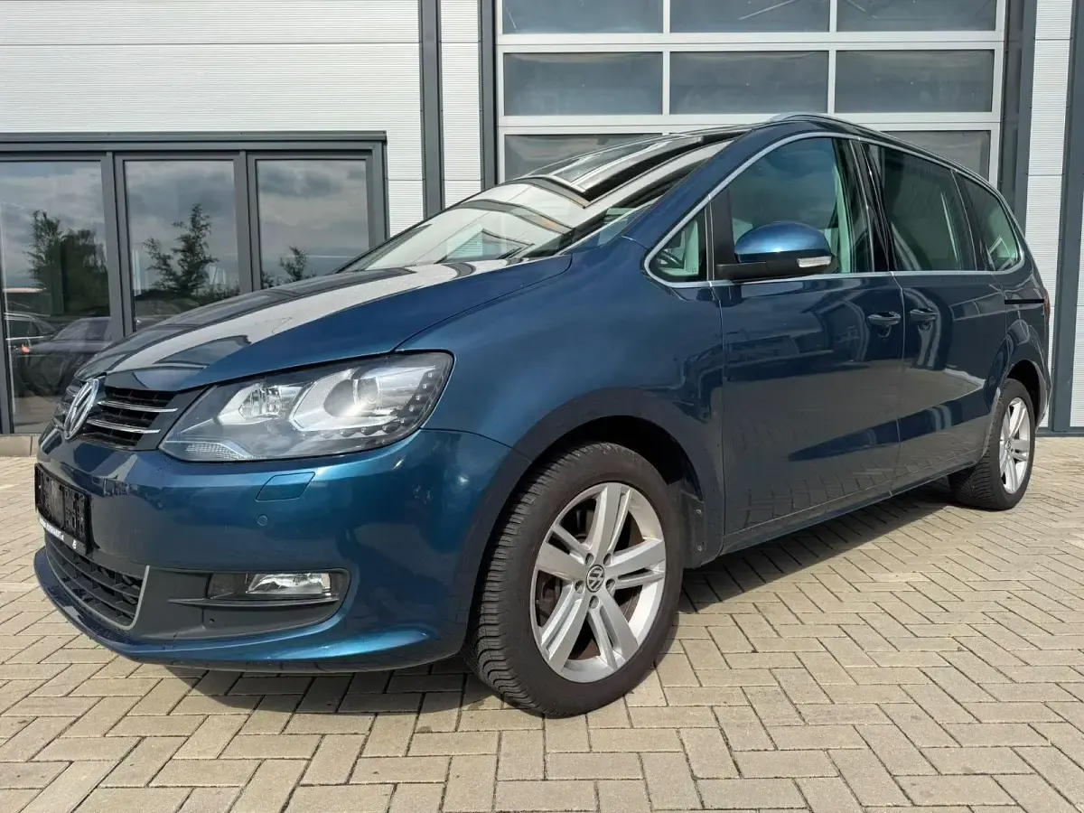 Gebraucht VW Sharan R 184 PS (135 kW) 2016 Blau Van / Kleinbus