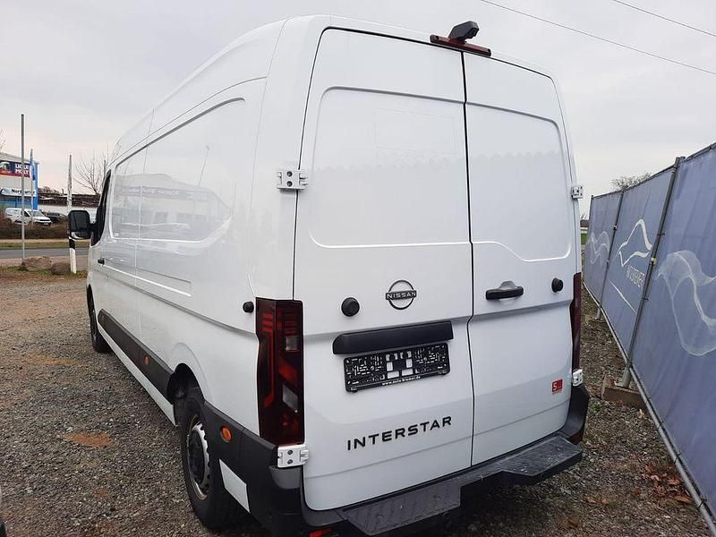 Gebraucht Nissan Interstar 150 PS (110 kW) 2025 Weiß Van