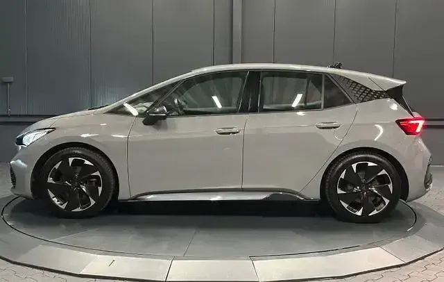 Second-hand Cupra Born 150 kW (204 CP) 2024 Gri Hatchback