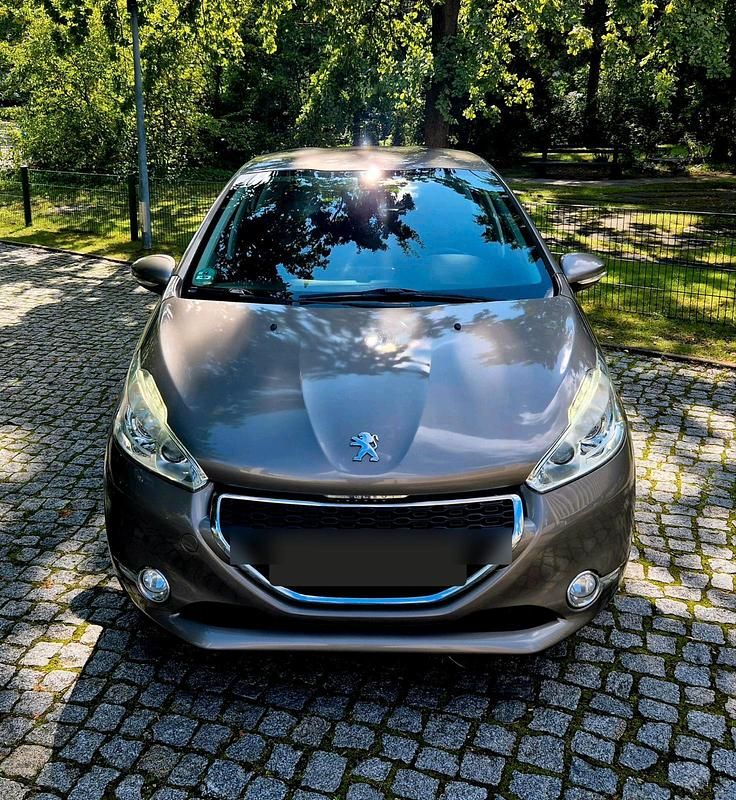 Gebraucht 2013 Peugeot 208 Kleinwagen | 3.290 € (Superpreis) - Bild 1/4